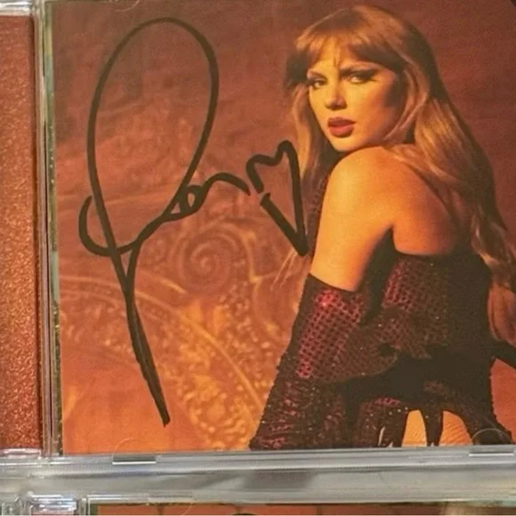 The Life of a Showgirl CD with Signed Photo Insert (NWT) - Picture 5 of 5